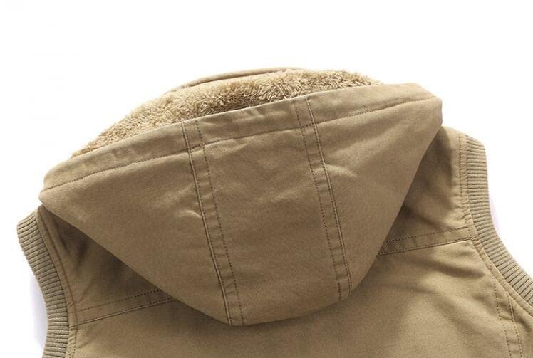Men’s Hooded Multi-Pocket Fleece Vest